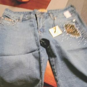 Judy blue NWT Bermuda shorts XL